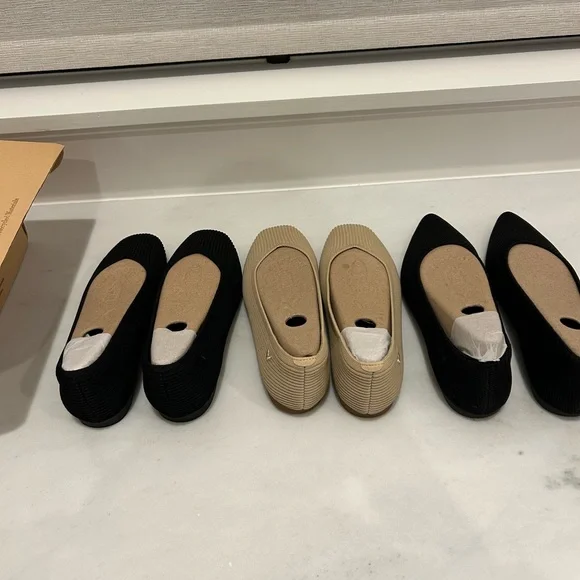 Elegant Women's Black and Beige Flats - Picture 1 of 8